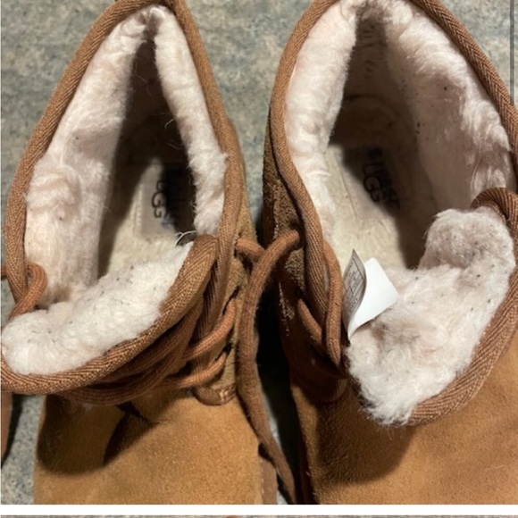 MENS UGG BOOTS - Picture 4 of 5